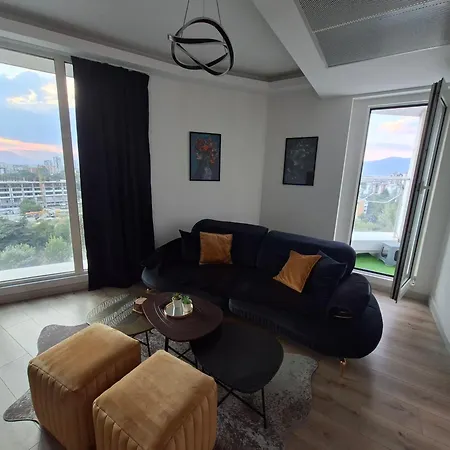 Апартаменты Luxesky *